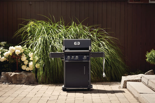 Rogue® XT 425 SIB with Infrared Side Burner (Natural Gas)