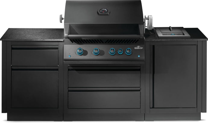 OASIS™ 300 Outdoor Kitchen, Built-in 700 Series 32 Built-in 700 Series 32