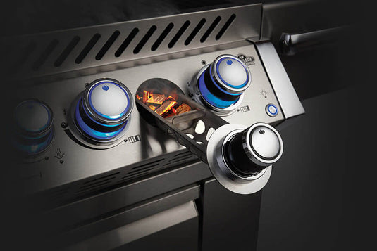 Built-in Prestige PRO™ 825 RBI with Infrared Bottom and Rear Burners