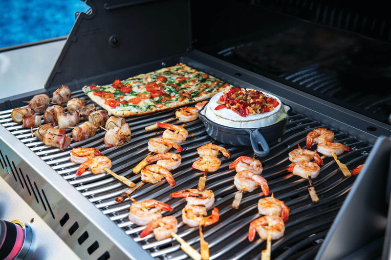 Load image into Gallery viewer, Prestige® 500 Gas Grill (Propane)
