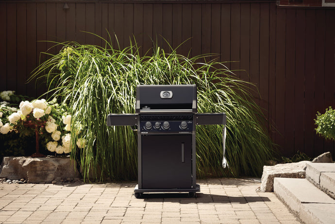 Rogue® XT 425 SIB with Infrared Side Burner (Natural Gas)