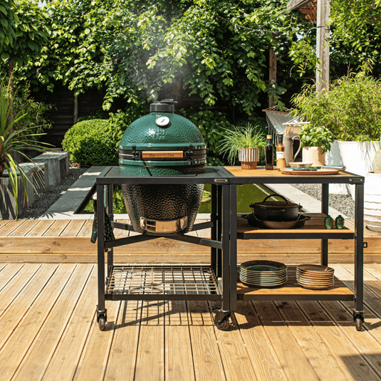 Medium Big Green Egg in a Modular Nest Package